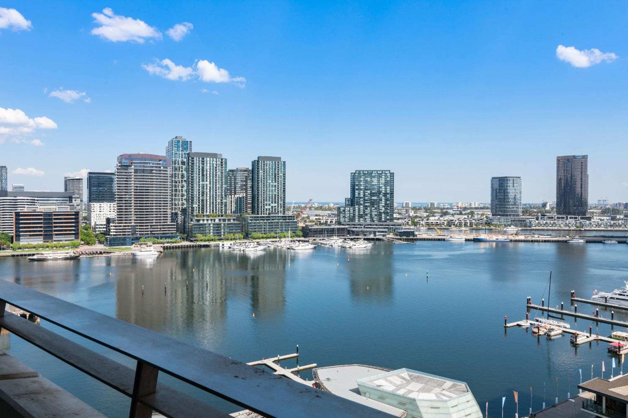 Sea View, Gym & Pool, 2 Bedrooms 2 Bathrooms Melbourne Bagian luar foto